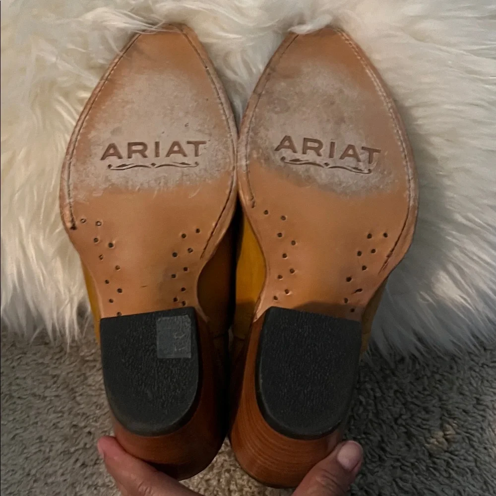 Ariat Light mustard yellow brown Leather Booties. - Picture 2 of 7